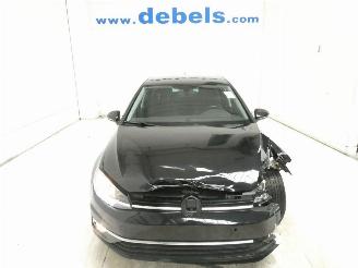 skadebil auto Volkswagen Golf COMFORTLINE 2018/5