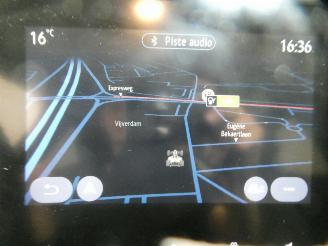 Renault Clio  picture 16