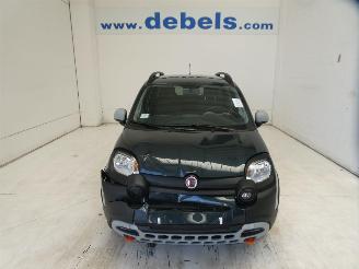 damaged passenger cars Fiat Panda CITY CROSS 2022/10