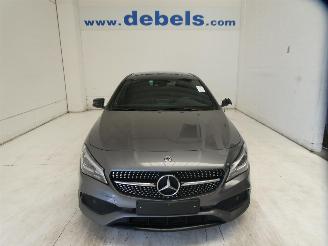 skadebil auto Mercedes Cla-klasse 180 2019/3
