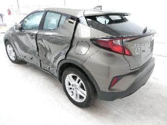 Toyota C-HR  picture 4