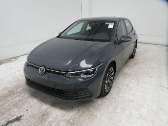 Volkswagen Golf LIFE picture 3
