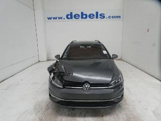 damaged passenger cars Volkswagen Golf VARIANT COMFORT 2017/3