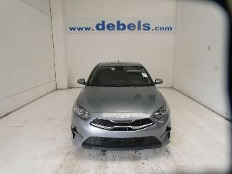 Unfallwagen Kia Cee d /PRO 2022/2