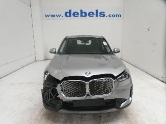 uszkodzony samochody osobowe BMW iX 1 EDRIVE20 2024/7