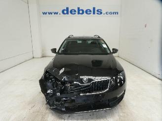 uszkodzony samochody osobowe Skoda Octavia AMBITION 2020/7