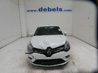 Schadeauto Renault Clio ZEN ENERGY TCE 2019/5