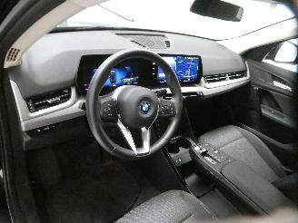 BMW iX2 EDRIVE 20 picture 16