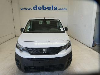 Schadeauto Peugeot Partner 1.5BHDI L2 2023/2