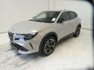Alfa Romeo Junior IBRIDA picture 3