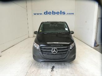 Schadeauto Mercedes Vito 8+1 TREKHAAK 2025/3