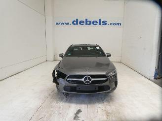 Voiture accidenté Mercedes A-klasse 2.0 A 180 D BUSINESS 2021/11