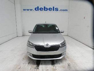 krockskadad bil auto Skoda Fabia III 2019/2