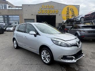 Voiture accidenté Renault Scenic PRIVILEGE 2013/5