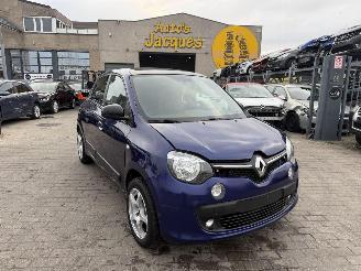 uszkodzony samochody osobowe Renault Twingo LIMITED CABRIO 2018/8