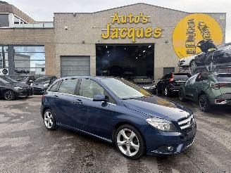 Damaged car Mercedes B-klasse CDI 2012/11