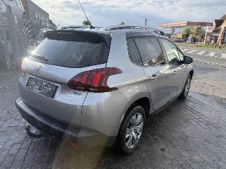 Peugeot 2008 1.2 STYLE PURE TECH picture 3