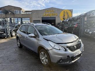 Damaged car Peugeot 2008 1.2 STYLE PURE TECH 2017/2