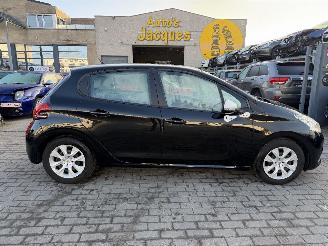Unfallwagen Peugeot 208 1.2I LIKE 2018/5