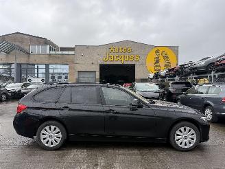 krockskadad bil auto BMW 3-serie ENGINE OUT 2013/1