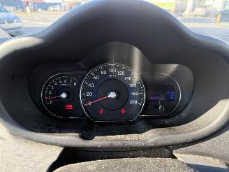 Hyundai I-10 LOUNGE picture 16