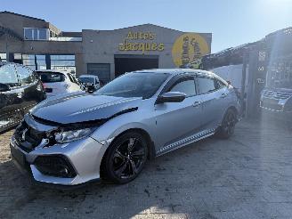 skadebil auto Honda Civic 1.0 I-VTEC ELEGANCE 2019/1