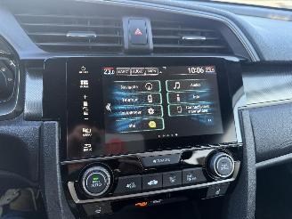 Honda Civic 1.0 I-VTEC ELEGANCE picture 24