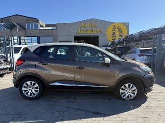krockskadad bil auto Renault Captur 0.9 TCE ENERGY 2015/7