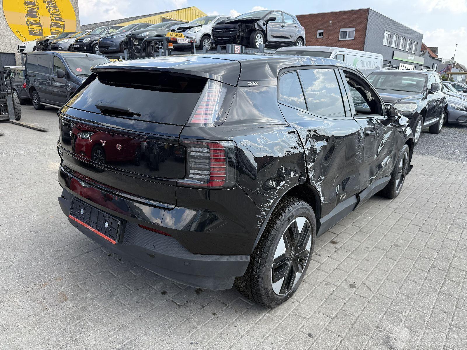 Volvo EX30 CORE