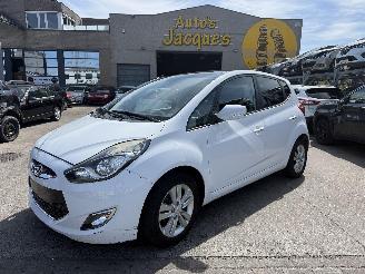 Damaged car Hyundai Ix20 1.4 BLUE DRIVE 2011/5