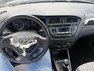Hyundai I-20 1.2I PLAY picture 7