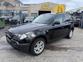 krockskadad bil auto BMW X3 2.0D 2005/6