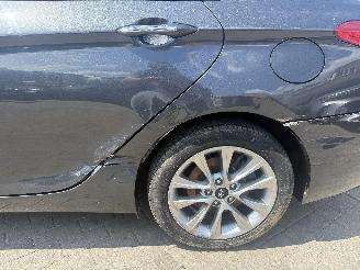 Hyundai I-40 1.7 CRDI STYLE picture 12