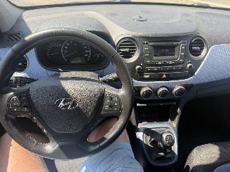 Hyundai I-10 1.0 POP picture 17