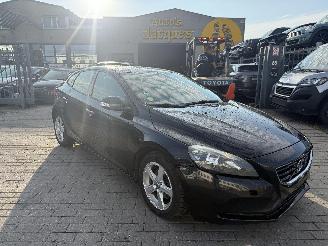 Vaurioauto  passenger cars Volvo V-40 KINETIC 2013/7