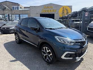 Vaurioauto  passenger cars Renault Captur INJECTOR PROBLEM 2019/2