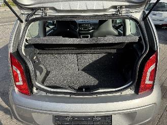 Volkswagen Up! 1.0 MOVE picture 17