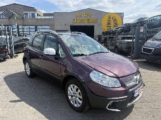krockskadad bil auto Fiat Sedici 1.6 EASY 2012/11