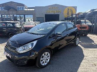 krockskadad bil auto Kia Rio 1.2 CRDI FUSION 2013/2