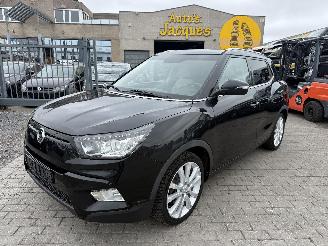 uszkodzony samochody osobowe Ssang yong Tivoli 1.6 E-XGI 2016/8
