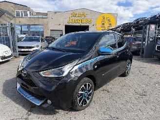 Coche accidentado Toyota Aygo 1.0I VVT-I X 2019/6