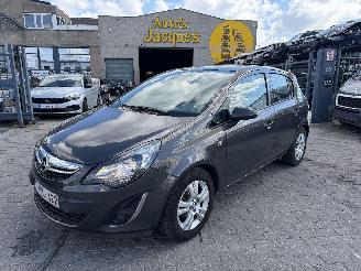 Schadeauto Opel Corsa ACTIVE 2013/9