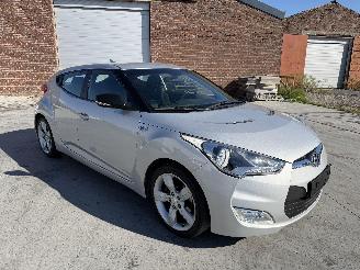 Coche accidentado Hyundai Veloster 1.6 2012/2