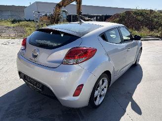 Hyundai Veloster 1.6 picture 10