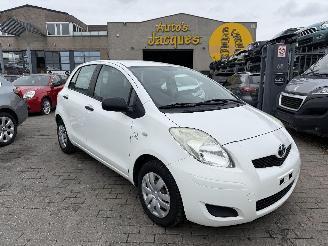 Coche accidentado Toyota Yaris 1.0 5D 2011/2