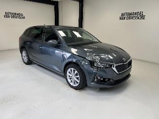 Vaurioauto  passenger cars Skoda Scala DSG/AMBITION 2021/7