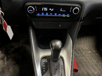 Toyota Yaris HYBRIDE picture 14