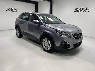 krockskadad bil auto Peugeot 3008 2017/4