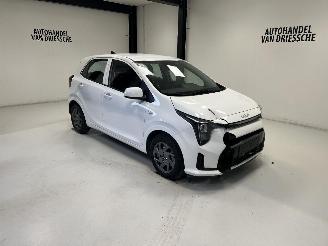 krockskadad bil auto Kia Picanto AUTOMATIQUE 2025/7