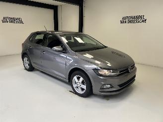 Schadeauto Volkswagen Polo COMFORTLINE 2021/8
